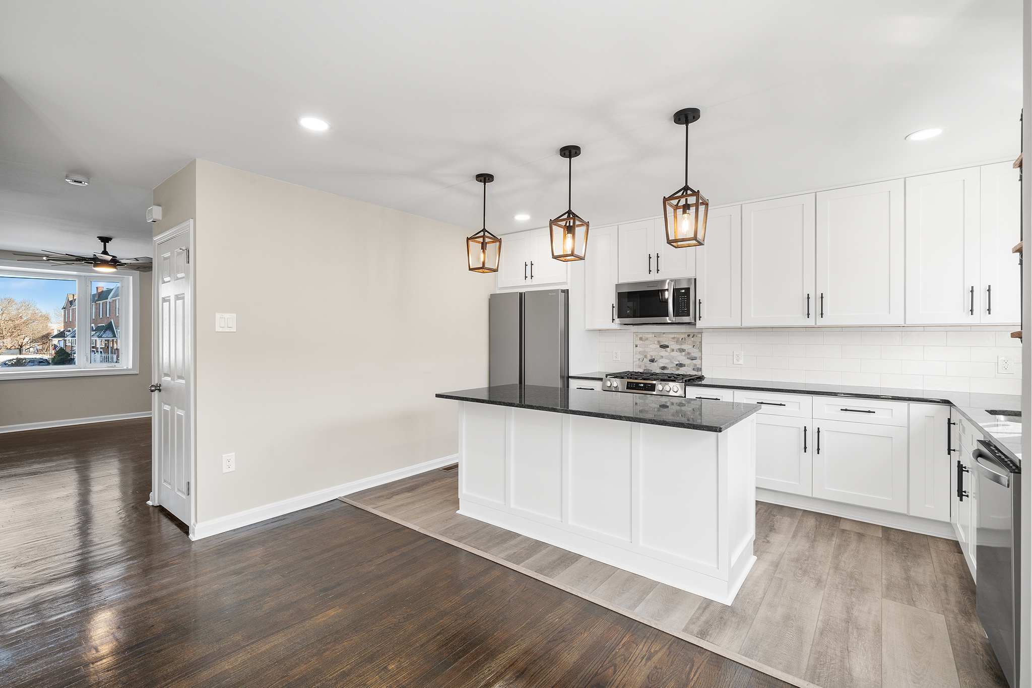 White Shaker Essential kitchen island